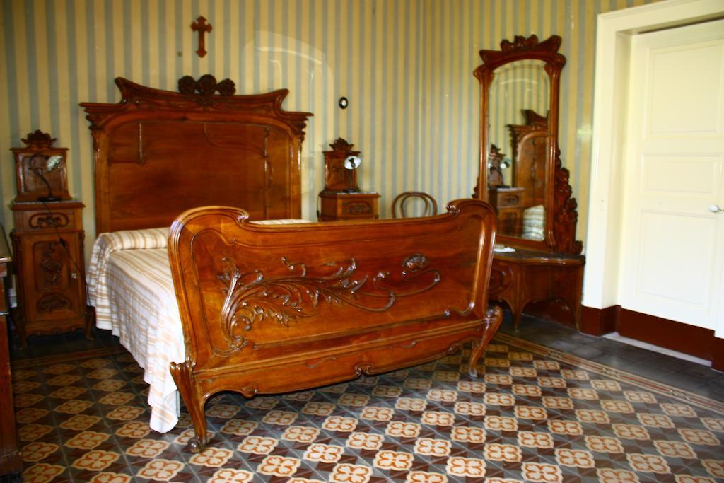 B&B Sotto I Pini Zafferana Etnea Δωμάτιο φωτογραφία